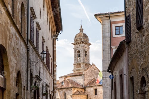 Preview: urban scene with historical buildings in Tuscany, Italy