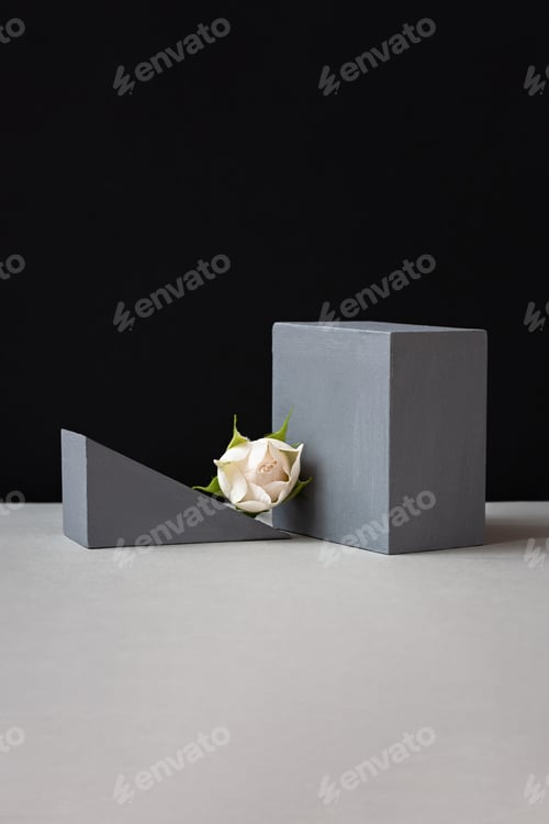 Preview: Flower composition pedestal.