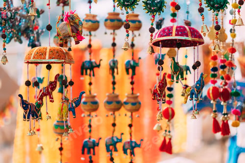 Vista previa: Goa, India. Set Of Small Miniature Indian Elephant Toys And Bells At Local Goa Market. Popular