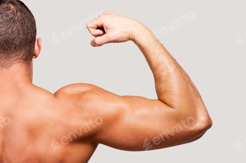 Preview: Showing his perfect bicep.