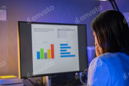 Preview: concentrating on making a report in time for the upcoming meeting, Stress accumulates due to working