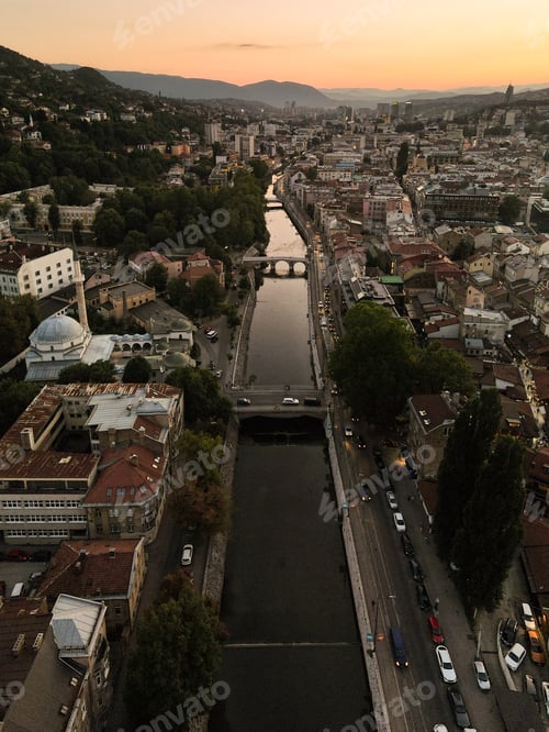 Preview: Sarajevo at night, drone