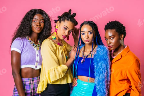 Preview: Beautiful black women posing in studio