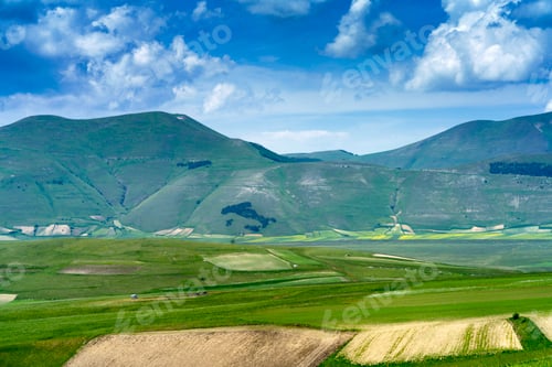 Preview: Piano Grande di Castelluccio, mountain and rural landscape