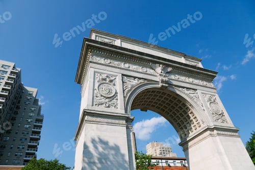 Preview: Washington Arch in Washington Square Park, New York