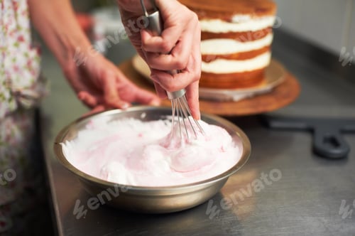 Preview: cake cooking process