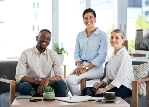 Preview: Portrait of a group of businesspeople working together in an office