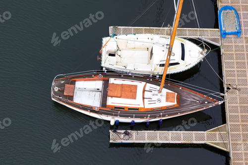 Preview: Wooden sailing-boats