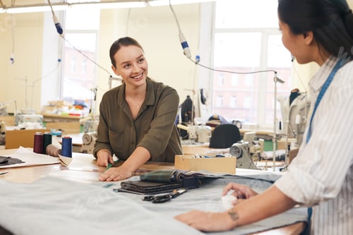 Preview: Designers sewing clothes