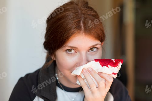 Preview: Teenager girl having nosebleed