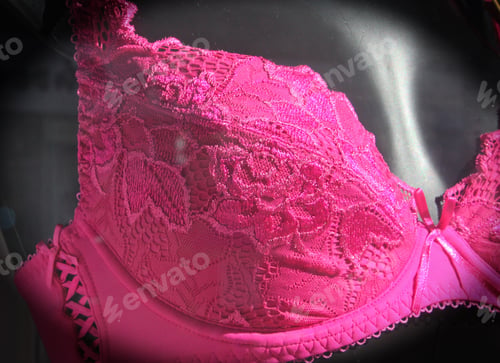 Preview: Pink bra-Cancer awareness