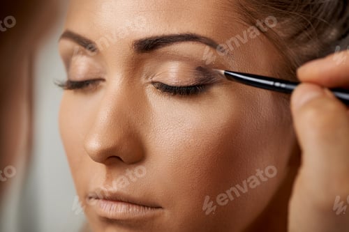 Preview: Close Up Of Applying Eye Make Up
