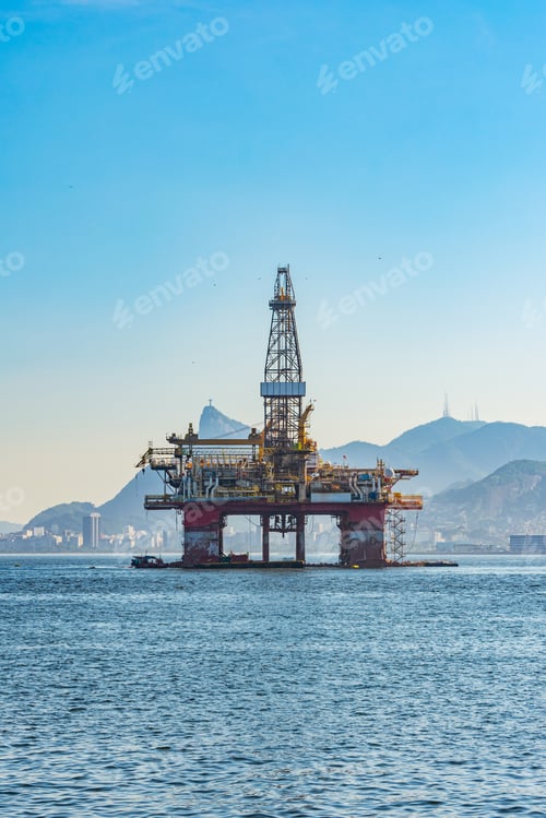 Preview: Oil industry exploration platform moored in Guanabara Bay in Rio de Janeiro, Brazil