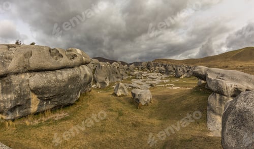 Preview: The Castle Hill Conservation Area or Kura Tawhiti, Arthur's pas