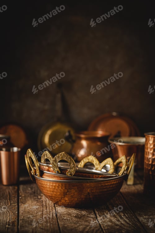 Preview: Vintage copper dishes