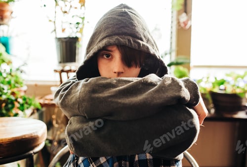 Preview: Preteen at home - emotions and psychology