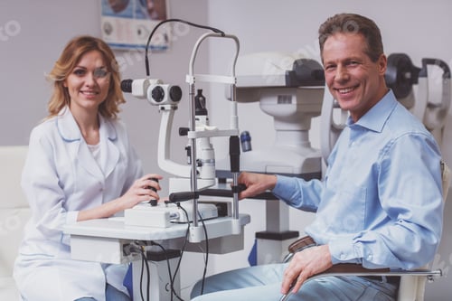 Preview: At the ophthalmologist