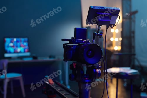 Preview: Professional Digital Camera on Stand