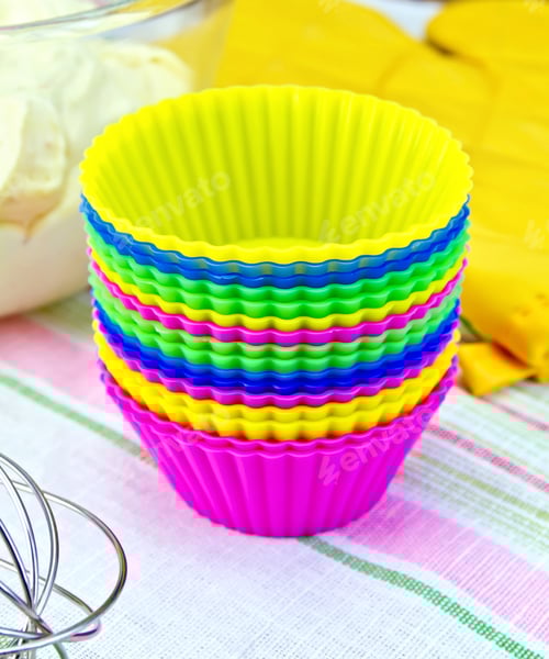 Preview: Brightly Colored Cupcake Liners for Festive Baking