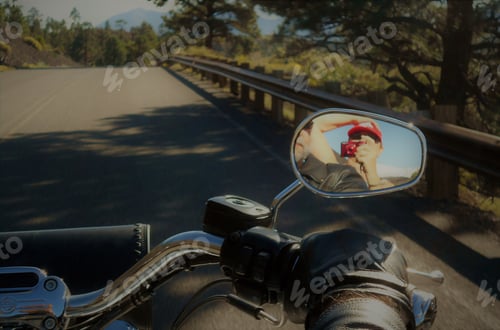 Preview: Adventure Selfie