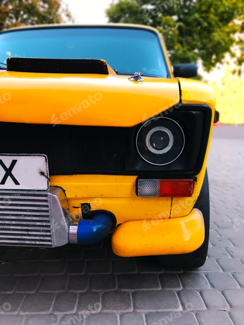Preview: Part of yellow retro car