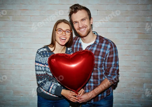 Preview: Carefree dates