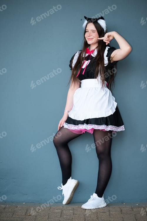 Preview: Cosplayer dressed as a Japanese Maid