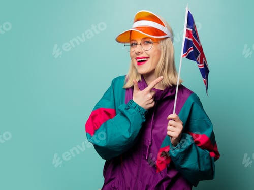 Preview: Style blonde woman in 90s sport suit with Great Britain flag