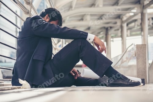 Preview: Unemployed Jobless People Crisis who Recession, Stress and lose job. Despair office People
