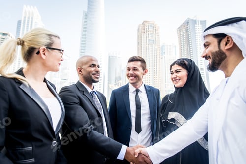 Preview: Business team in Dubai
