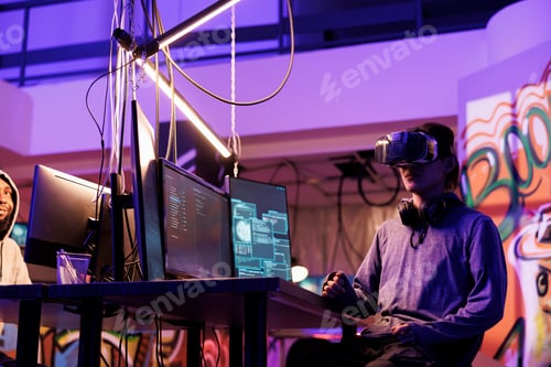 Preview: Hacker wearing vr glasses