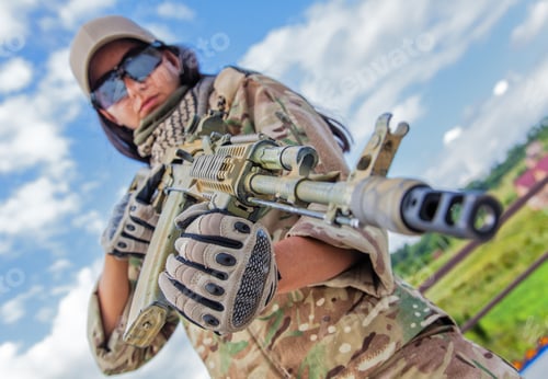 Preview: Military army woman