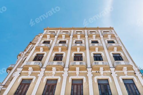 Preview: Facade of Gomez Villa office building built in 1909 in eclectic style. Plaza Vieja, Havana, Cuba.