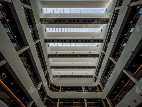Preview: Low angle shot of a building ceiling