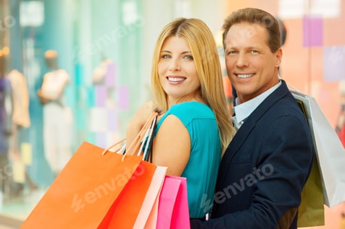 Preview: Couple shopping.