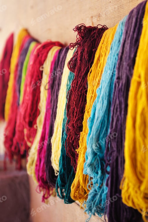 Preview: Colored yarn. Arequipa, Peru
