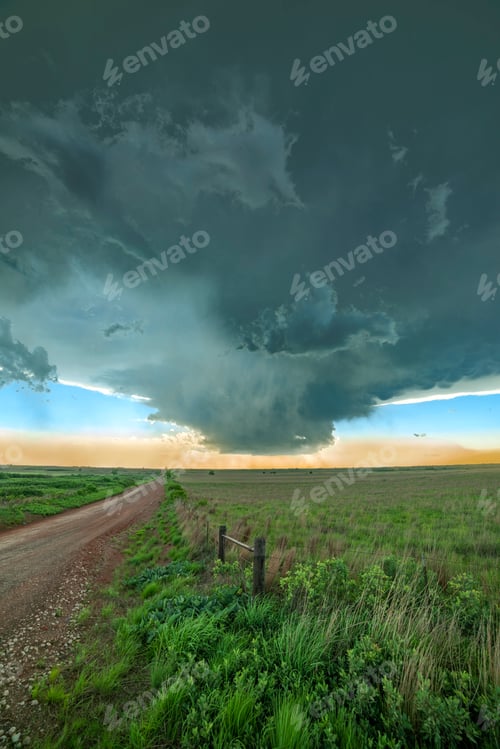 Preview: Thunderstorm forming in great plains