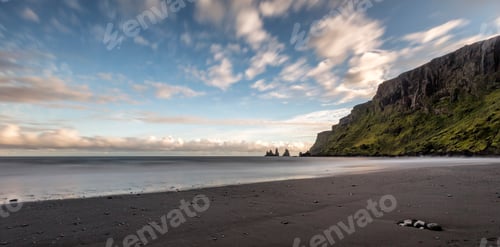 Preview: Black Sand Beach in Iceland