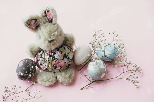 Preview: Modern natural dyed blue and marble easter eggs