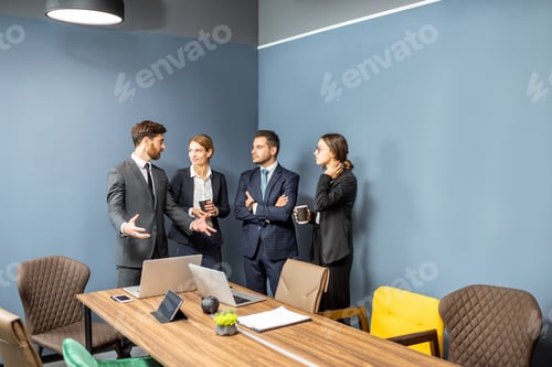 Preview: Business people at the meeting room