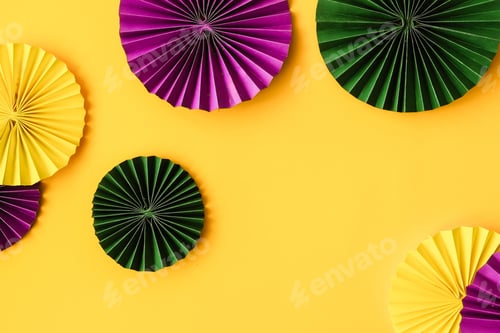 Preview: Mardi Gras.Colorful group of Mardi Gras or venetian mask on yellow,Mardi gras carnival decoration be