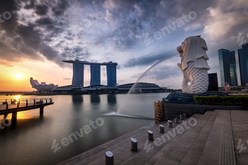 Preview: Merlion looks over sunrise