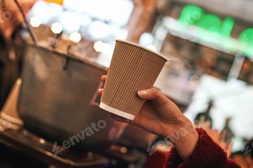 Preview: Close-up of mulled wine at the street food market