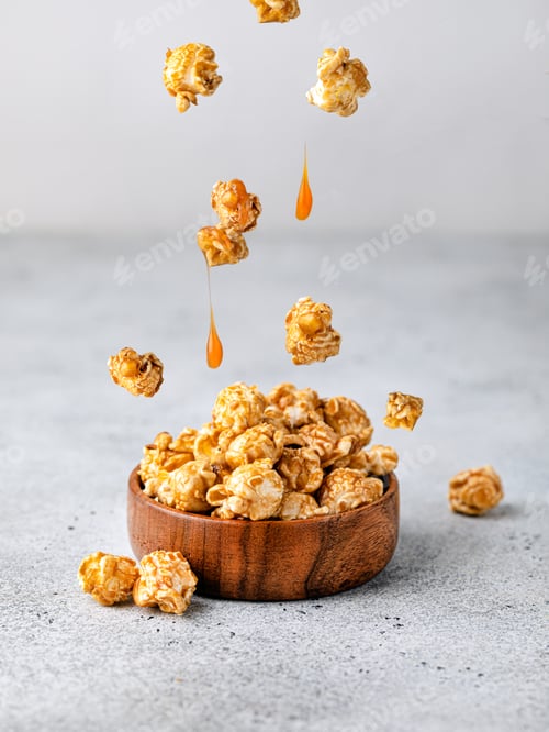Preview: Caramel popcorn levitation photo.