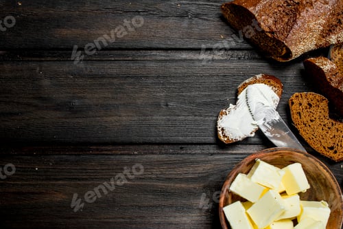 Preview: Fresh rye bread and butter.