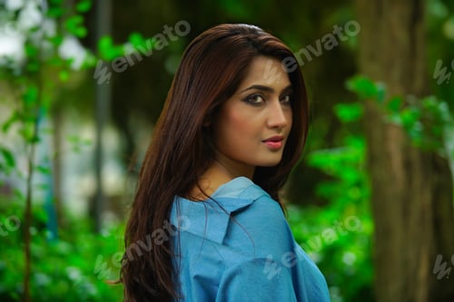 Preview: Portrait of a beautiful woman in nature
