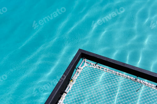 Preview: Mesh seat jut out on swimming pool