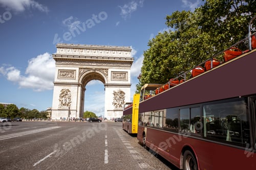Preview: Cityscape view of Paris