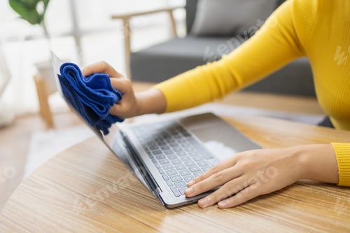 Preview: People are using laptop wipes on their desks, using cleaners and wipes on their desks, preventing ge
