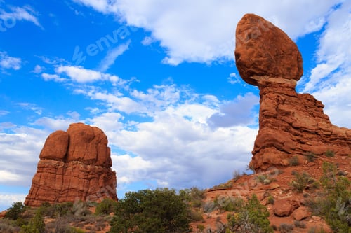 Preview: Balanced rock, Arches National Park, Utah. Red rocks